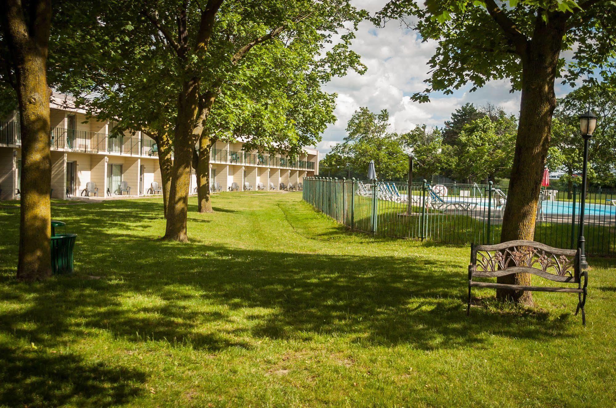 Sunbridge Hotel & Conference Centre Cambridge Exterior photo